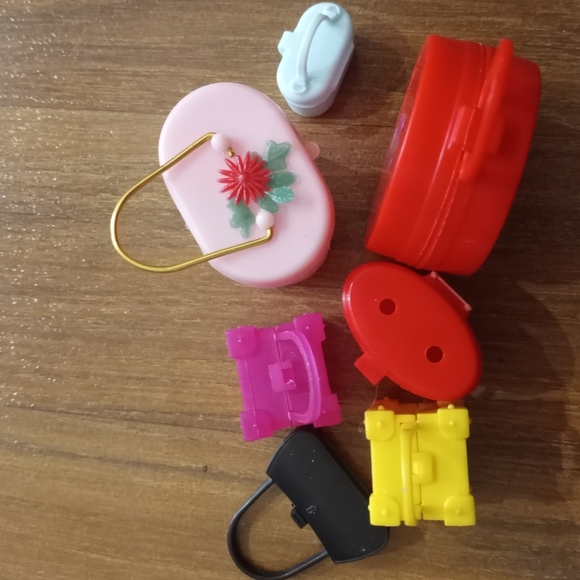 Barbie purse bundle - Picture 2 of 4